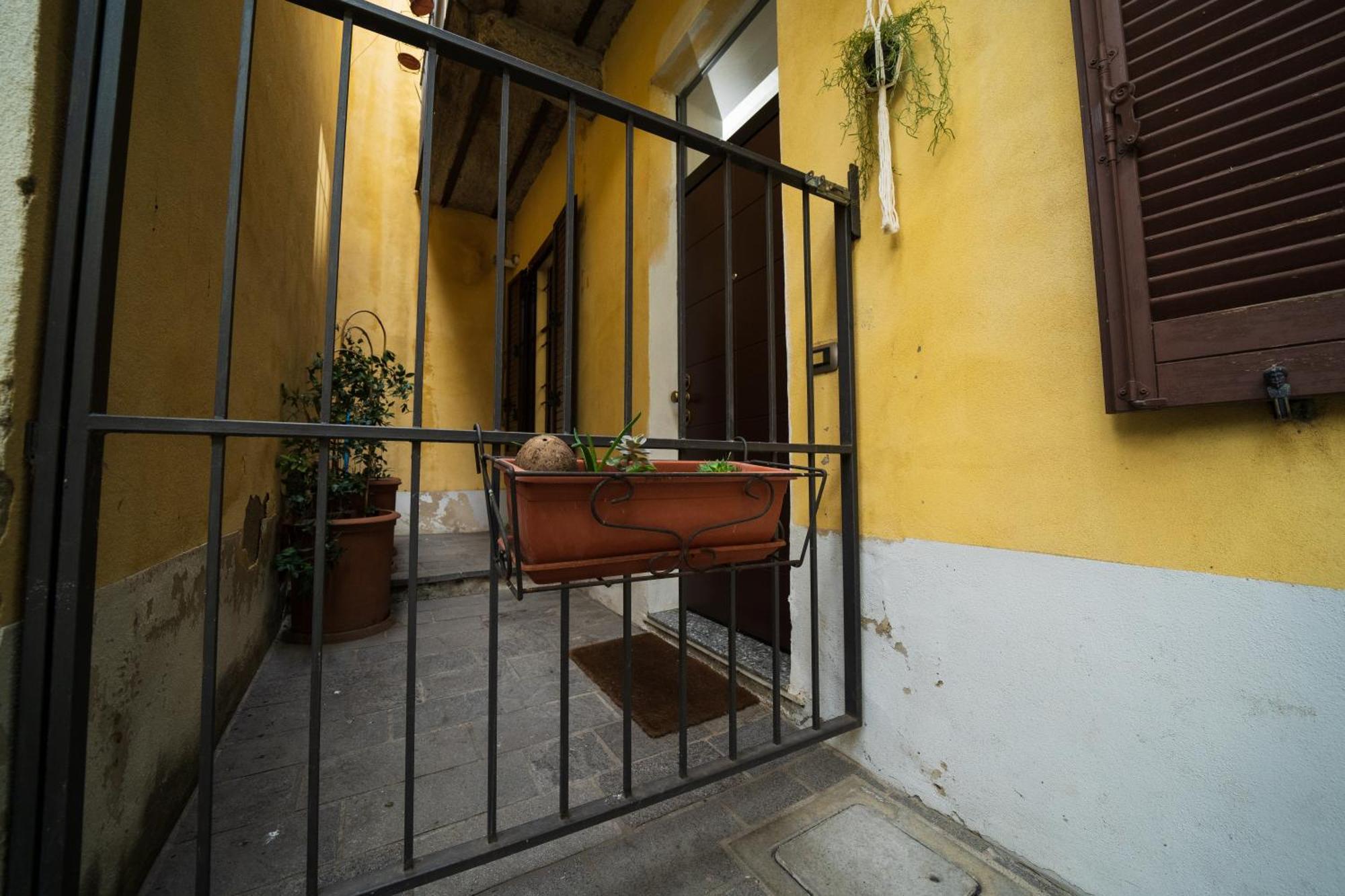 Апартаменты La Formaggeria Del Naviglio Милан Экстерьер фото